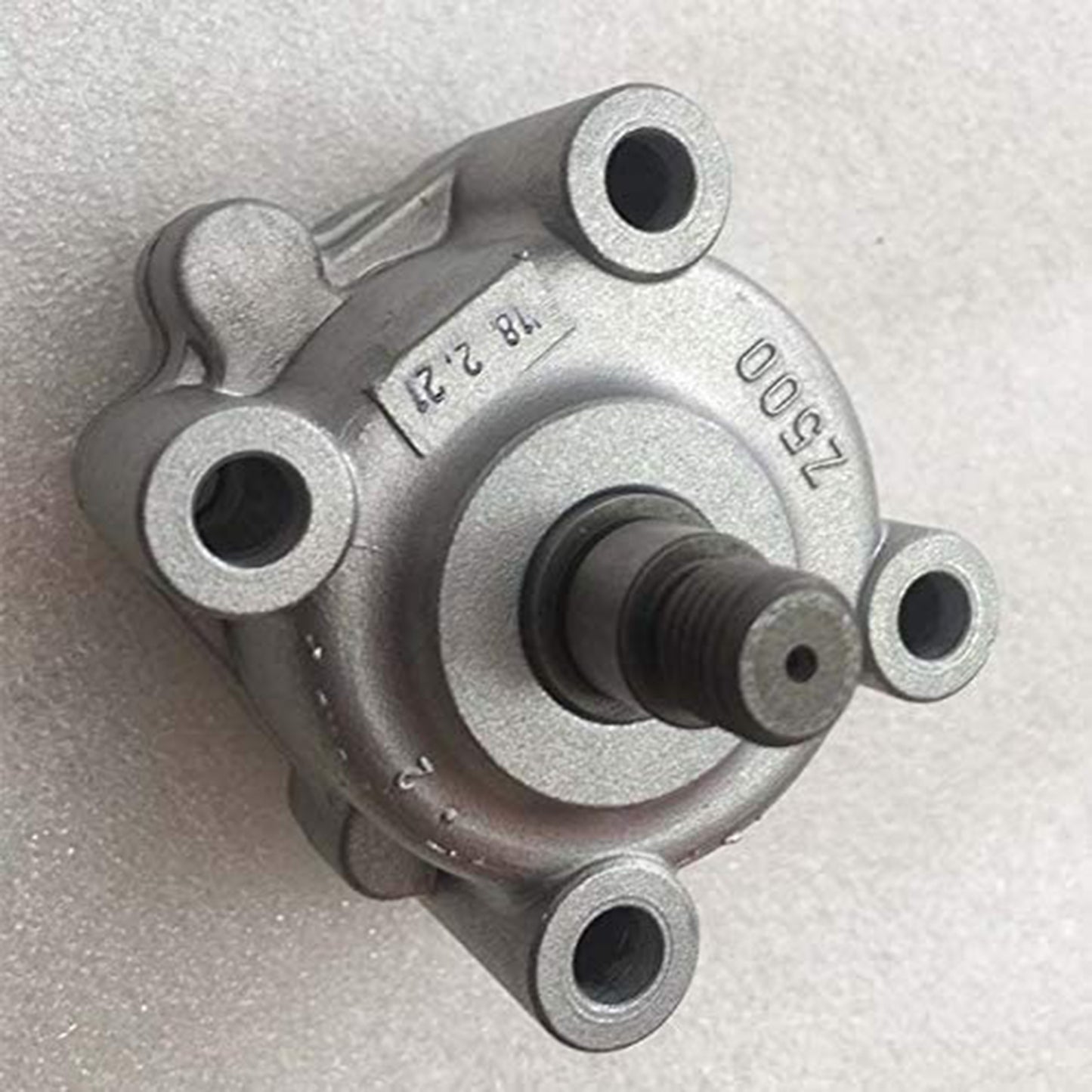 15261-35010 Oil Pump Compatible With Kubota D750 D850 D950 V1100 V1200 B1550D B1550E